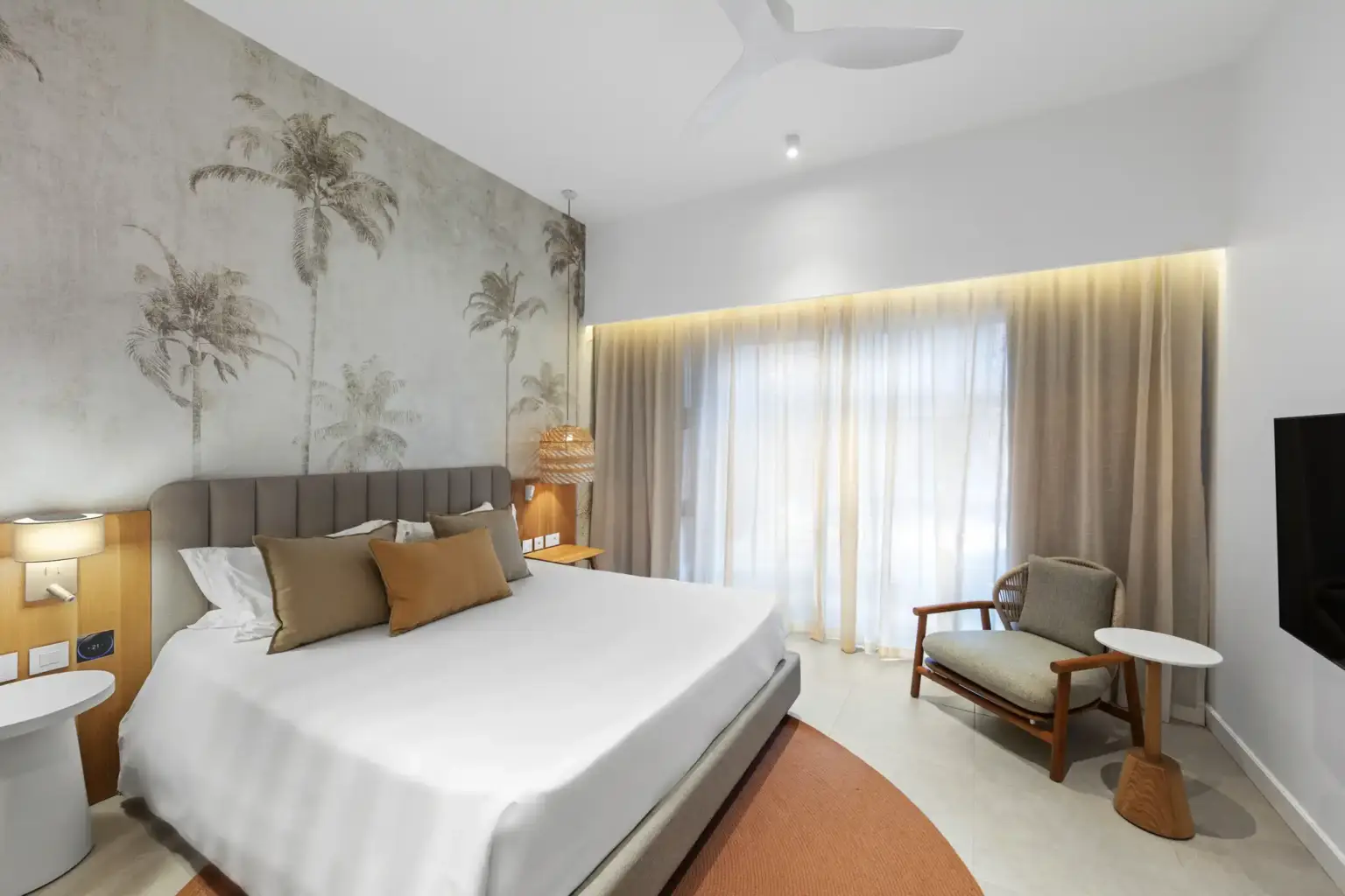 Easy-Breezy_3-bedrooms-Apart-2