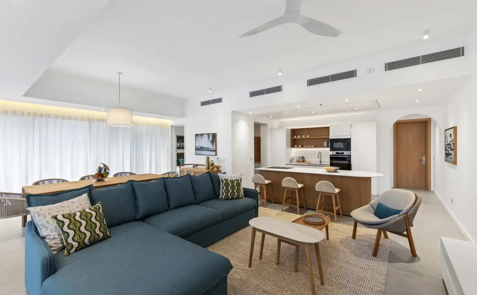 Easy-Breezy_3-bedrooms-Apart-9